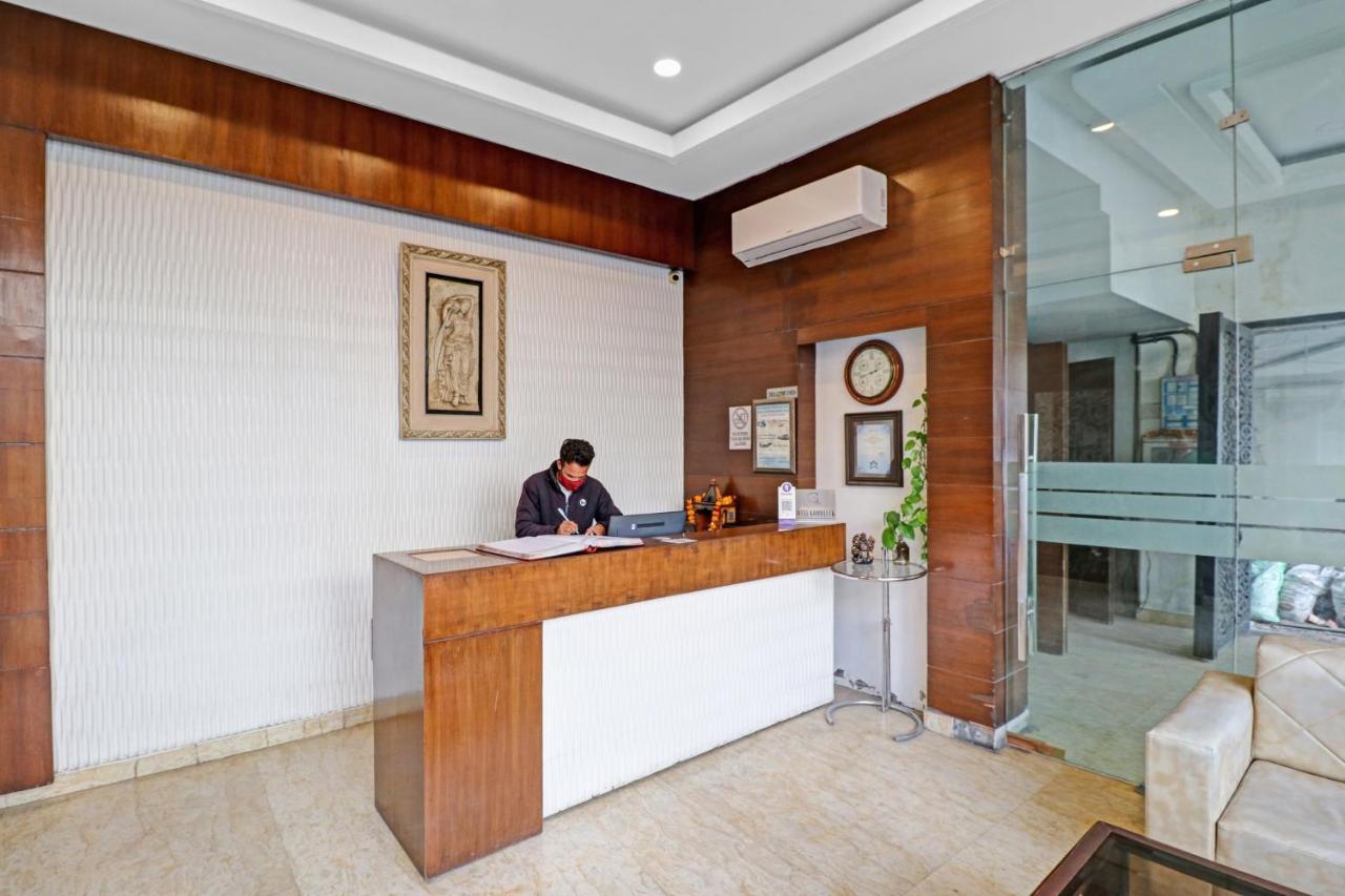 Airport Hotel Goodluck Nova Deli Exterior foto