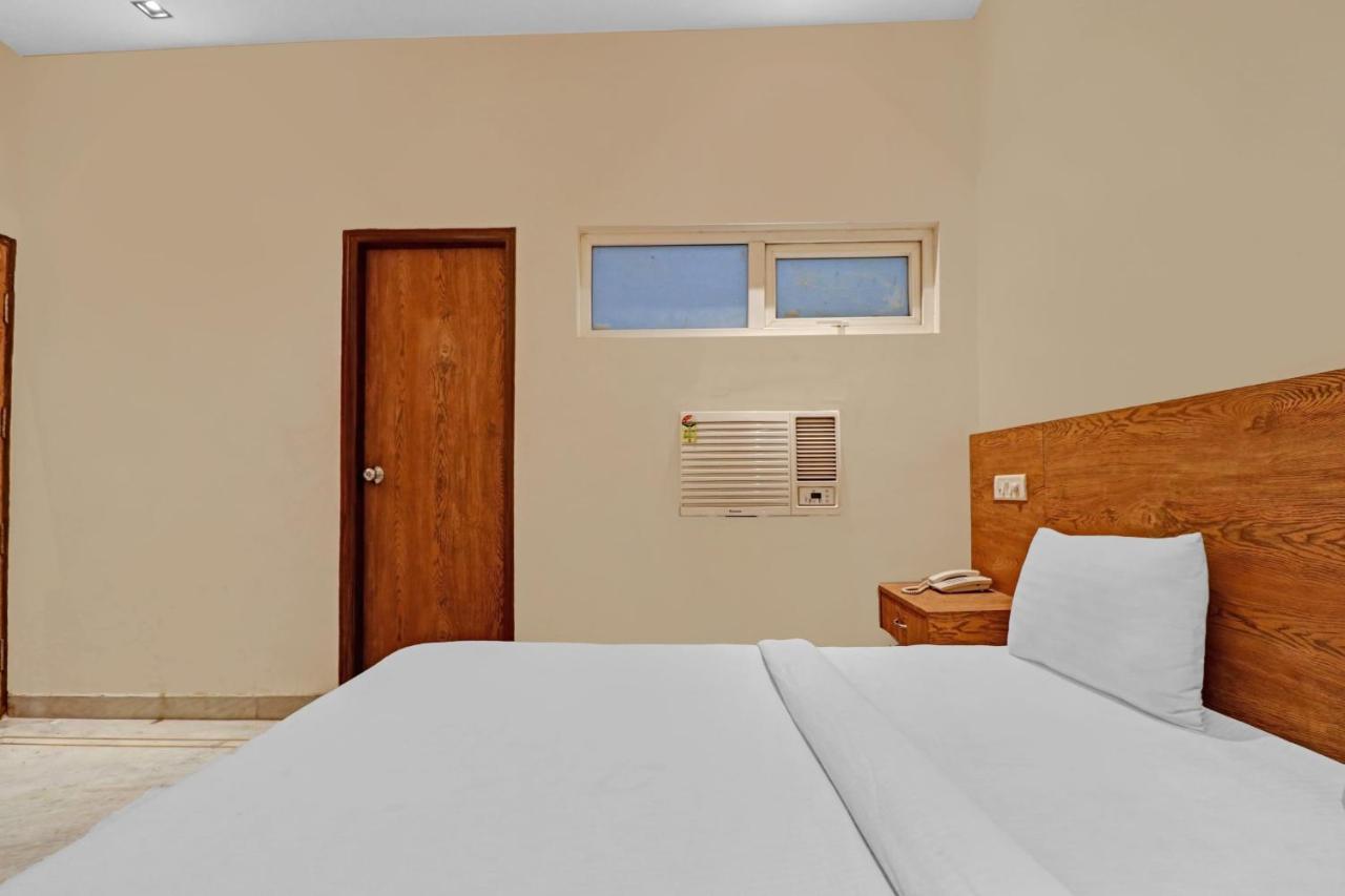 Airport Hotel Goodluck Nova Deli Exterior foto